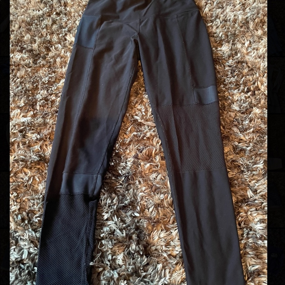 Black leggings